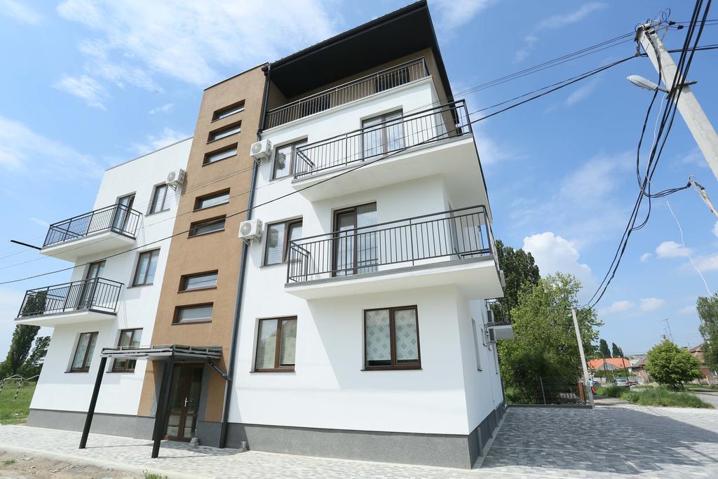 ברהובה Apartments On Leva St. מראה חיצוני תמונה